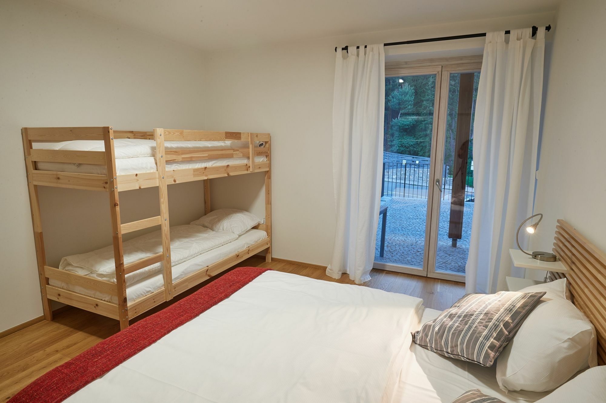 بيتس بود سنيزكو Aparthotel Kovarna Residence المظهر الخارجي الصورة